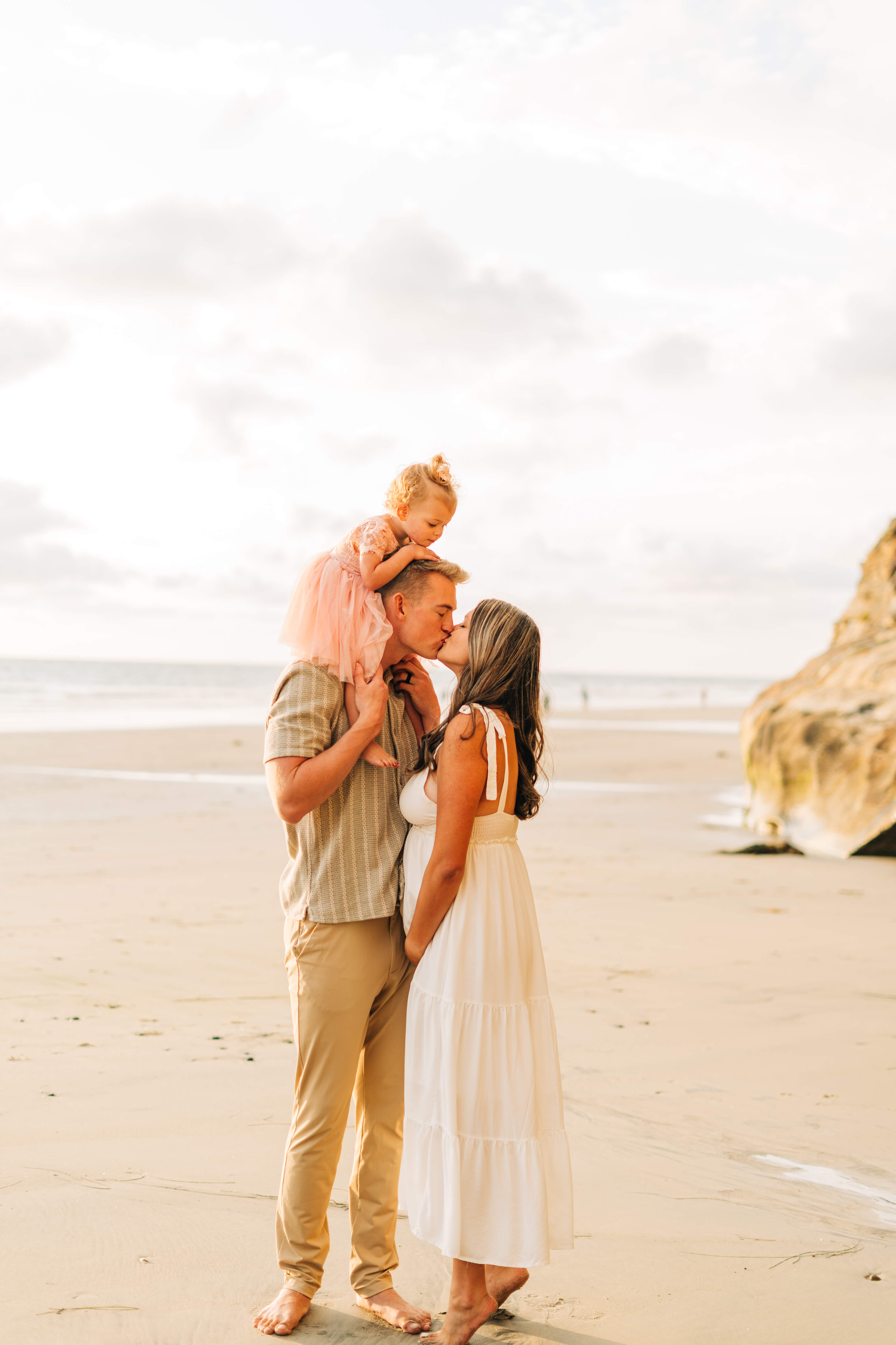 Maternity & Family Beach Photoshoot
