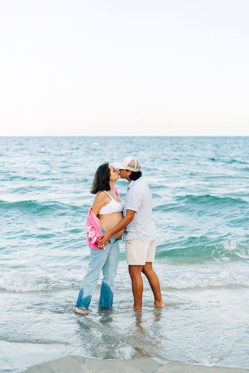 Maternity photoshoot deerfield beach